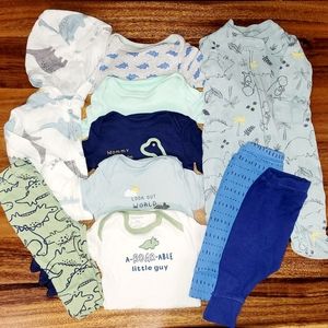 Bundle of 3m dinosaur baby clothes!
